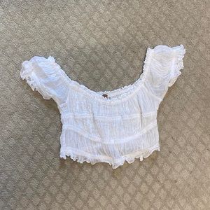 Puffed T, sleeves adjustable (can be worn normal or off the shoulder)